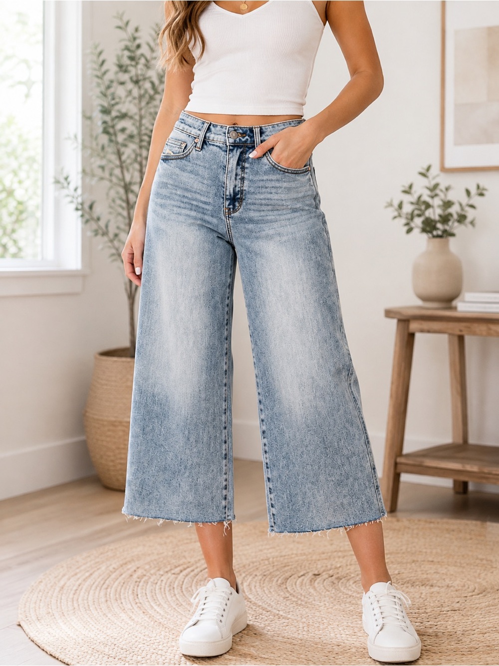 Judy Blue Jeans Womens 9/29 Wide Leg Crop Light Wash Raw Hem Stretch